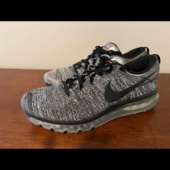 Nike Flyknit Max ‘Oreo’ Men’s Sneakers 629469-105 - Picture 1 of 5